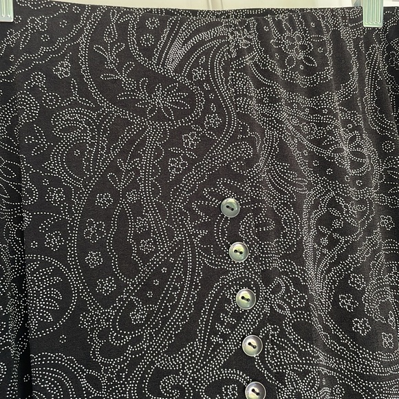 Briggs New York, Petite large, black and white maxi skirt - Picture 2 of 5